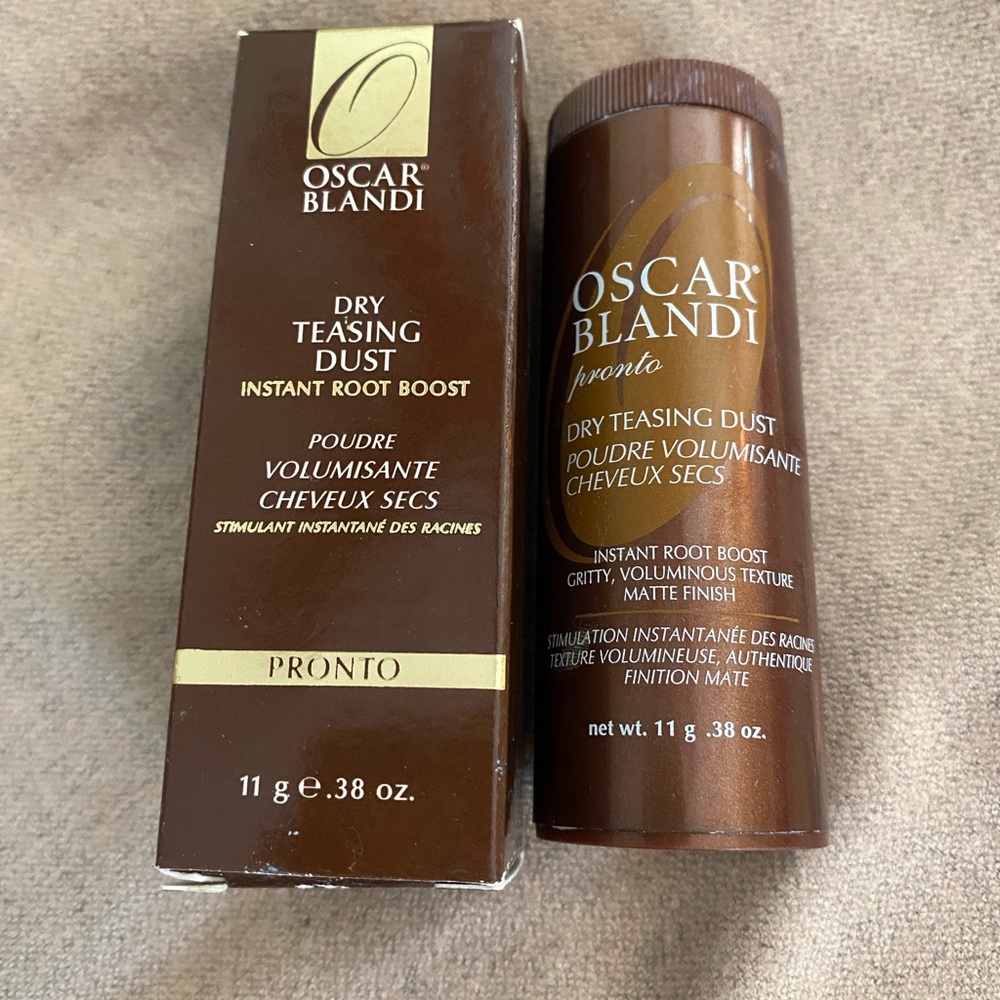 Oscar Blandi Teasing Dust for added volume